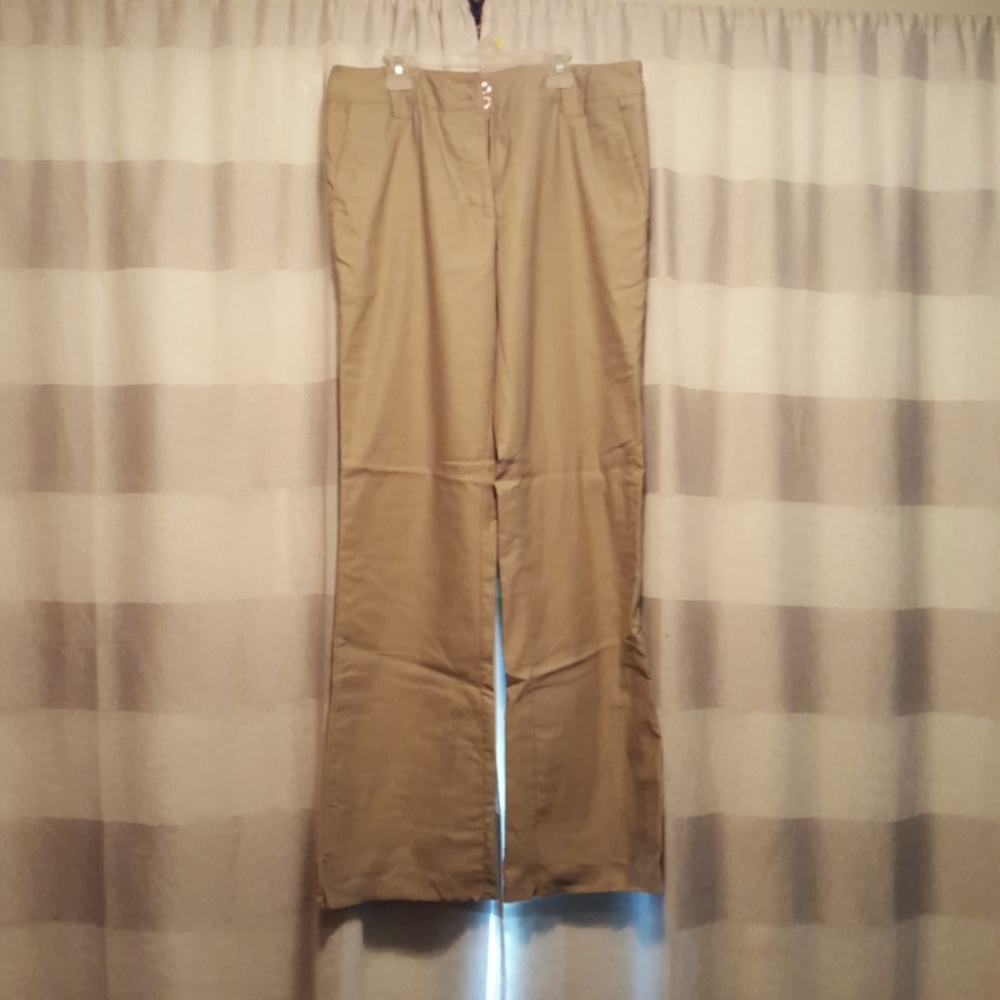 Khaki pants